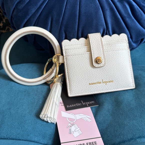 Nanette Lepore Hands-Free Wallet Key Ring & Bracelet NWT - Picture 2 of 6